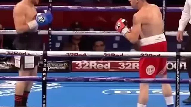 来看看拳击界的小丑，自以为是疯狂挑衅，殊不知自己就是个小丑