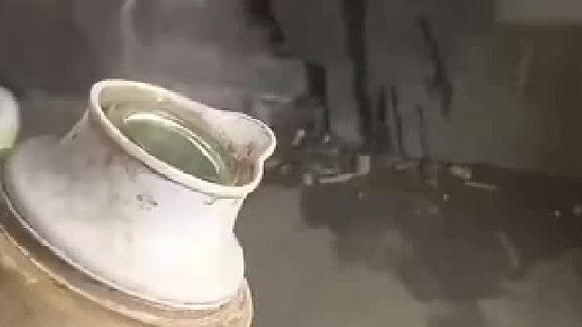 劳动人民智慧尽显！独特烧水方式首曝光，柴火一点不浪费