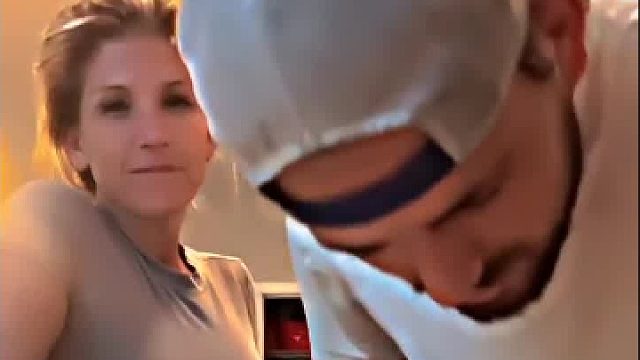 “情侣最不能互相信任的时刻”