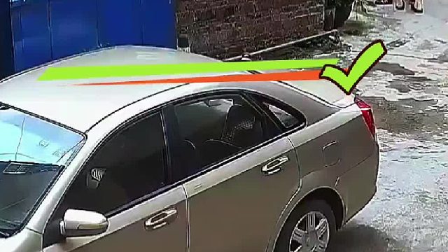 精神小伙头脑简单