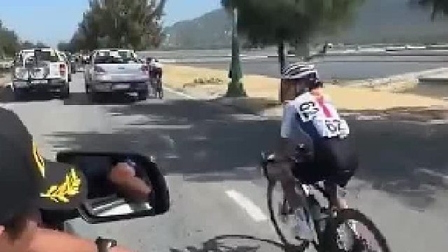 这个狡猾的比赛助手改变了一切！