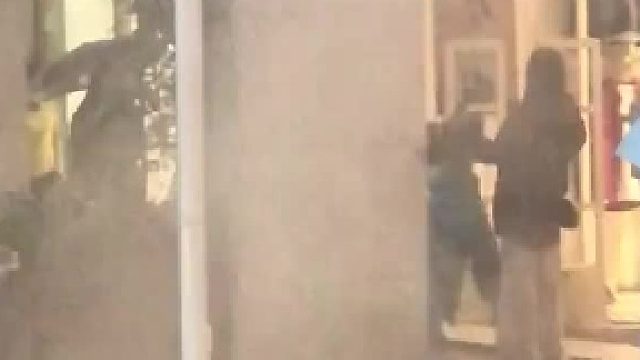 唔～就挺突然的