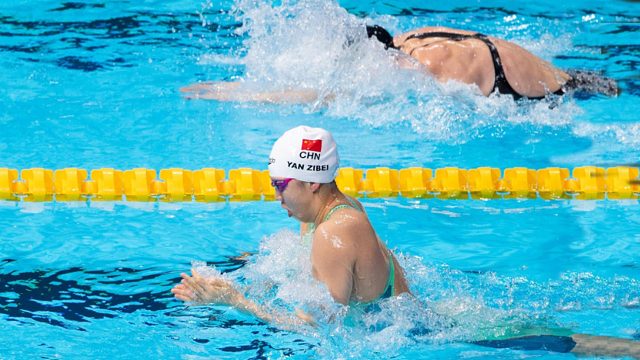 打破桎梏！世锦赛混合泳接力落后，结果唐钱婷大爆发上演疯狂逆袭