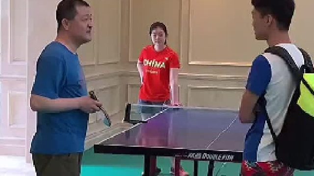 乒乓球对决，热血与技巧的碰撞！