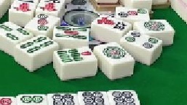 幺鸡麻将 四川麻将：走不下去根本走不下去。。合川有不有一起玩的小伙伴