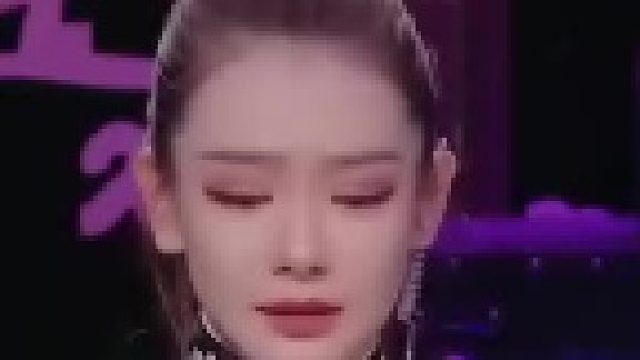 戚薇被誉为布偶猫化身，他的美貌令人震撼！