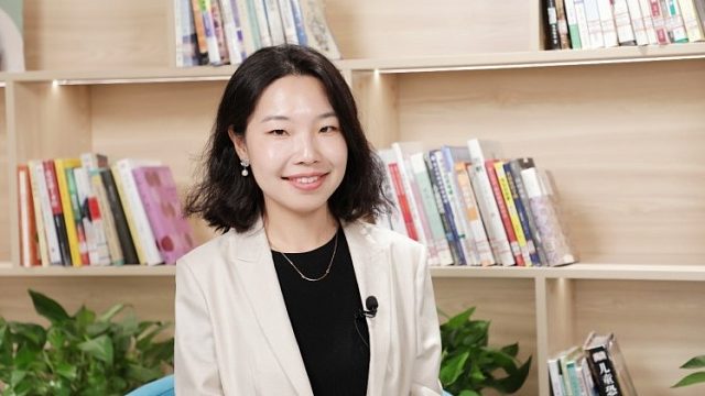 2025教育会客厅丨专访北京爱迪学校双语高中教务长郝文馨