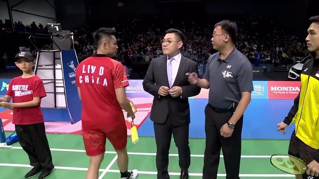 4k 林丹以大比分2-0战胜乔纳坦 夺得2018年首冠