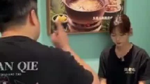 当代大学生暑假工现状：干着最累的活，拿着最少的钱