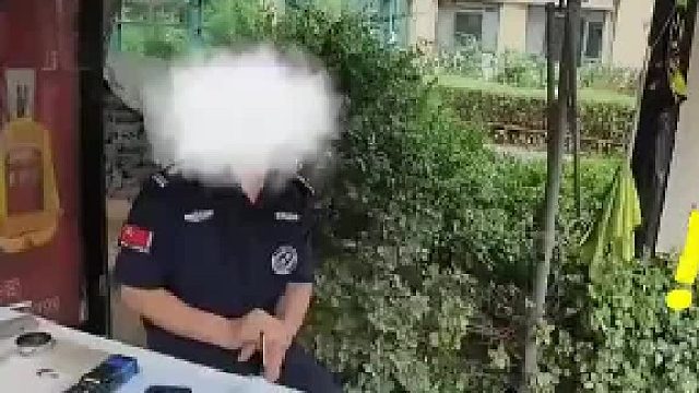 干啥都别得罪外卖小哥不容易啊！