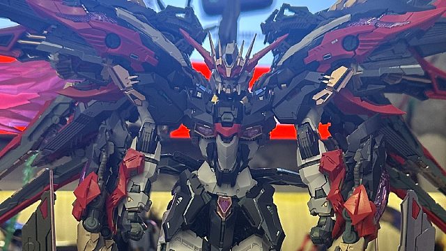 一区烈日三队半 无压力涂城