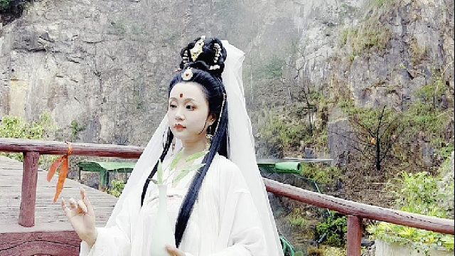 这一次，陪着家人来东莞观音山登高许愿，尤为重要