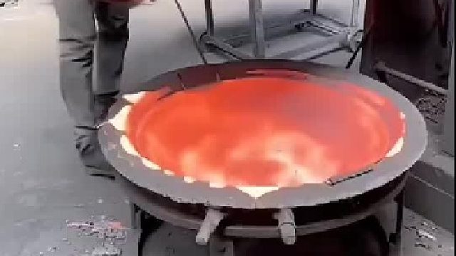 原来这个大铁锅制作起来这么简单呀