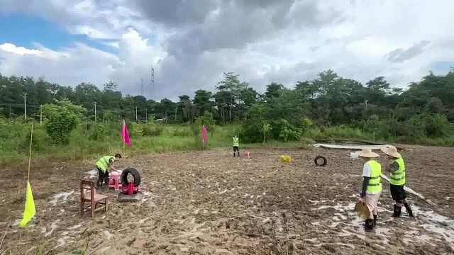 第二关揭秘！挂钉子挑战，3秒不掉算你赢！