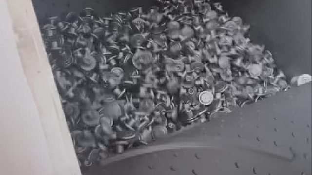 郑州自动上下料履带式抛丸机彻底去除锈迹氧化皮、锈蚀等污染物