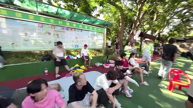 寻找队员趣事多：积木失踪又现身，还有发型调侃与风扇趣事！