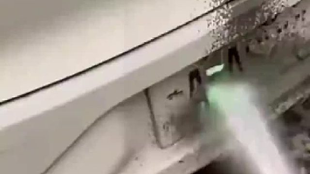 洗完车牌接着洗车身，常规操作背后，意想不到的结局揭晓