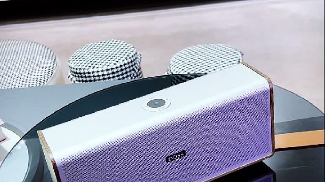 这个音响性价比真高，声音包围感真好，回家听听歌超解压