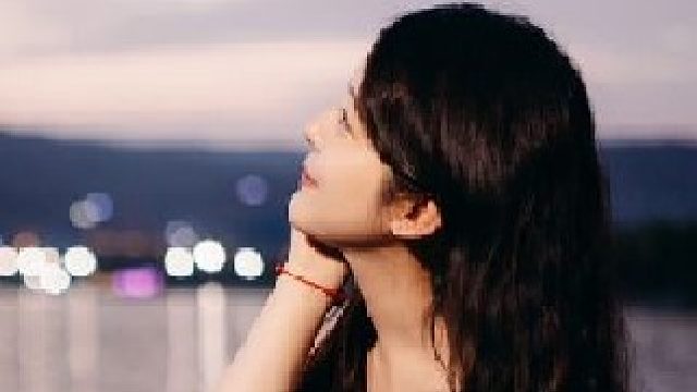 湖边的晚风真的很温柔