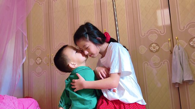 16000元娶了个媳妇，10年生了2个孩子，看看如今过得怎样