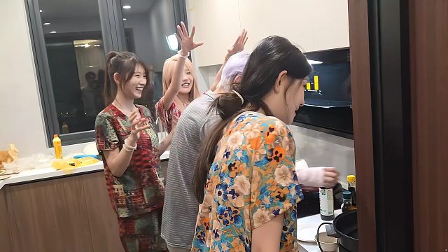 忠健一出手，王子彦位置要不保了，直呼谁泡妞泡得过他