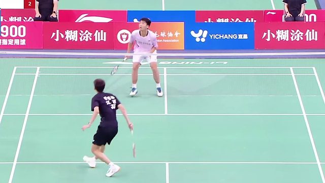 第十五届全运会羽毛球团体赛，第一局潘俊杰19-21失利，姜嘉林先下一城