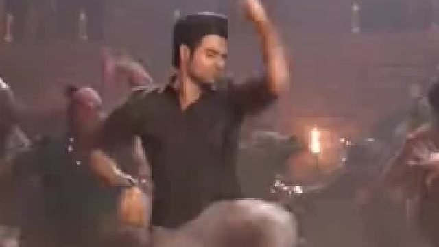 印度宝莱坞电影拍摄现场，确实没得喷！