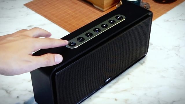 终于是全款入手了这款很火的DOSS魔砖音响