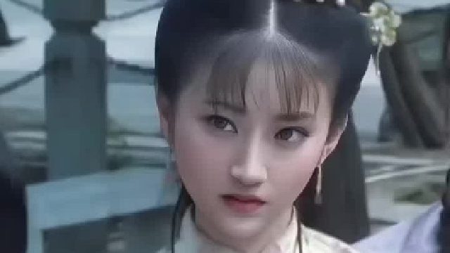 请注意灵动神态非夸张动作