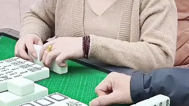 哦嚯。卡五星小姐姐。列牌杠开了为什么不算呢？