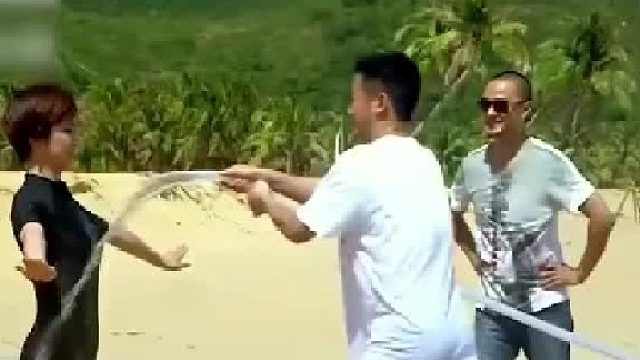 吴京：我老婆，有谁不服？