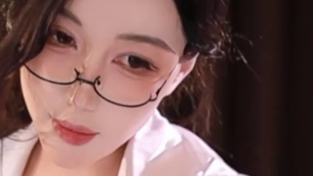 【HR林十七【小号】】像你女朋友吗