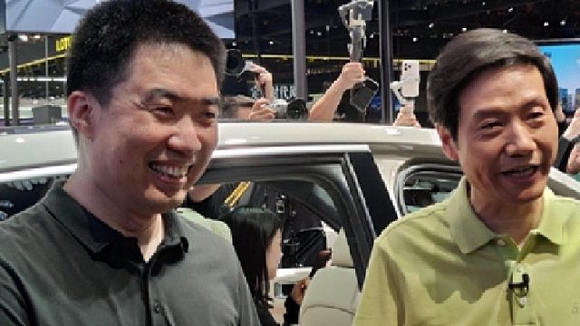 都说同行是冤家却有人把对手当成了最好的老师