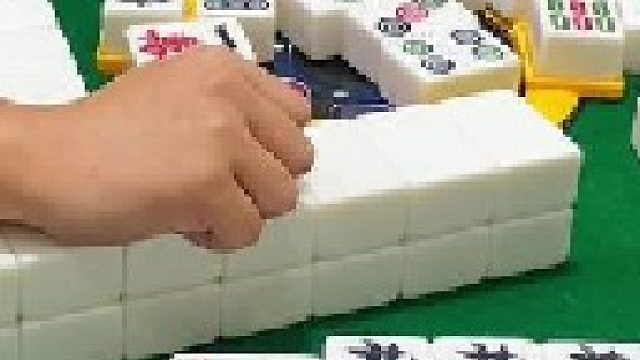 成麻换三张 四川麻将：我不信还胡不到。。合川有不有一起玩的小伙伴