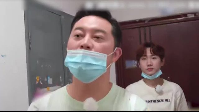 看到无锡人民将沙溢拒之门外的这一幕，才知道不是所有人都追星
