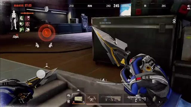 罗尔夫：我瞬间换枪，遭殃的准是他没跑了。