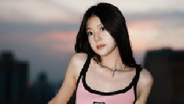 再好相机跟你的美貌比起来一文不值。