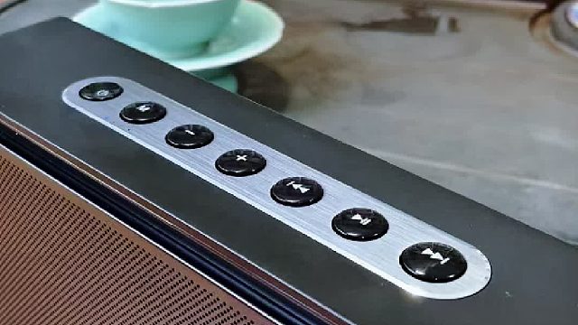 家里缺的就是它！这音响放着太显高级，不用刻意装饰，自带氛围感