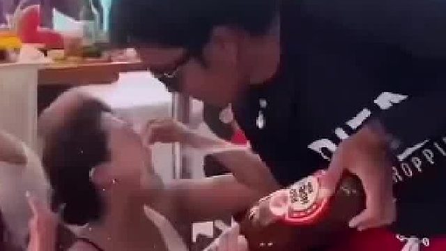 有钱人真的快乐吗？不，有钱人的快乐你想象不到……  ​​​