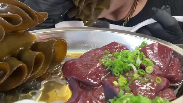 看今天小伙都吃了什么好吃的