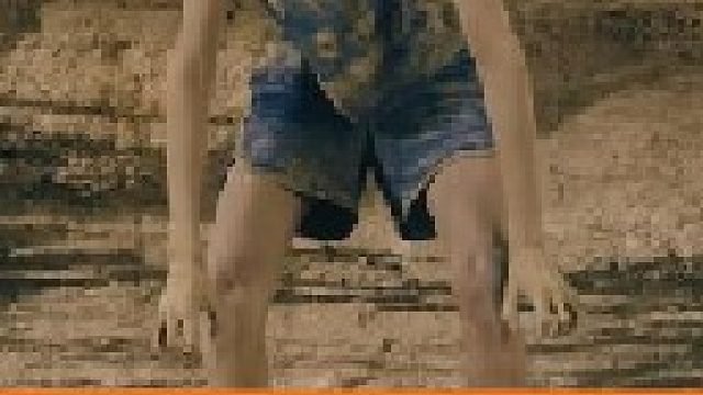 探险小队经过一处村庄时，看见了诡异的一幕（1）