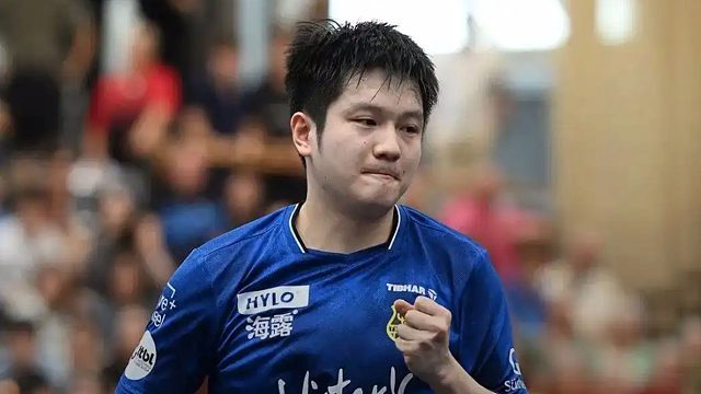 9-10落后！结果樊振东上演最刺激逆袭，德甲最不可思议一球诞生了