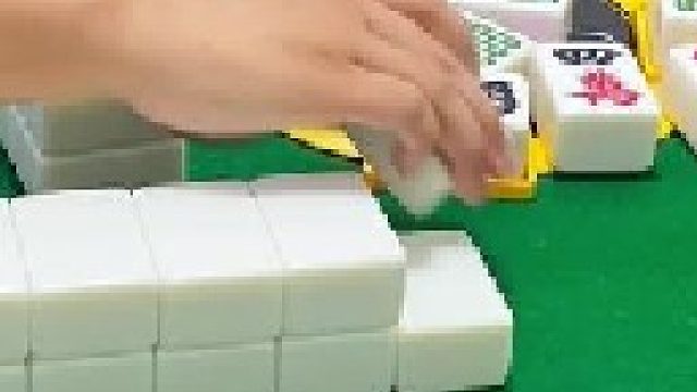 成麻换三张 四川麻将：这太丝滑了，游刃有余。。合川有不有一起玩的小伙伴