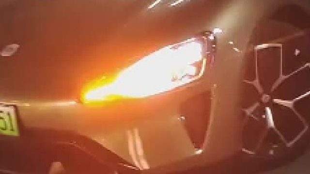 小爱同学，以后我是再也不敢叫你自己停车了！到底是无证驾驶