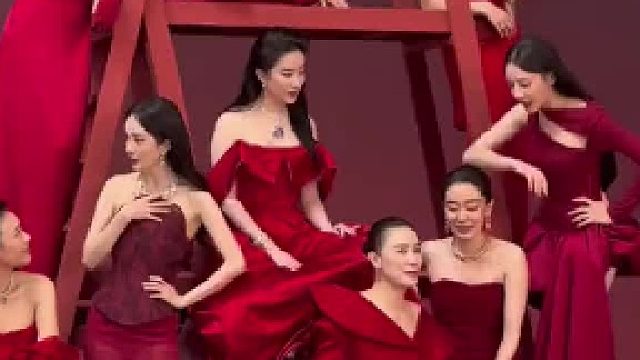 这么多年就，刘亦菲还是在C位