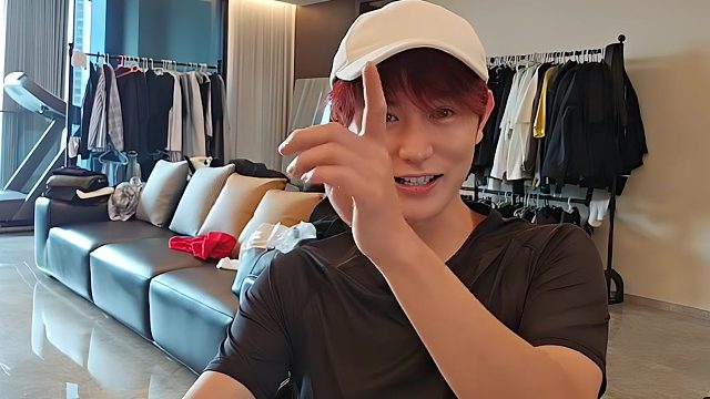 子圣“探监”童锦程，气得童直呼：你以后还是别来了