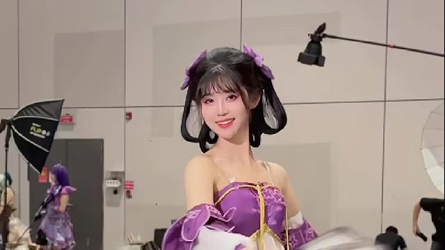 皮肤基础，技能就不基础