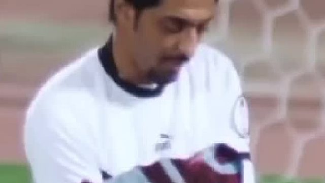 场上球员擅作主张当门将 气坏教练 但最后结局让大家都服了！