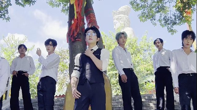 缘在此山中，情定观音山；高颜值男神@故里 现场助阵第六届东莞观音山姻缘文化节，打卡浪漫地标，巡游互动