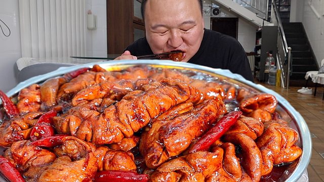 这锅红烧肥肠太好吃了